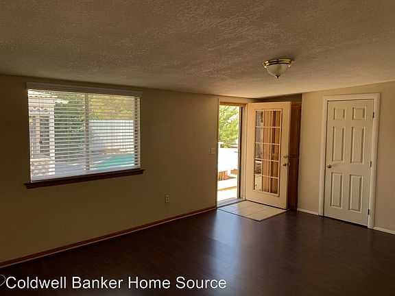 4th image of 22192 Ramona Ave