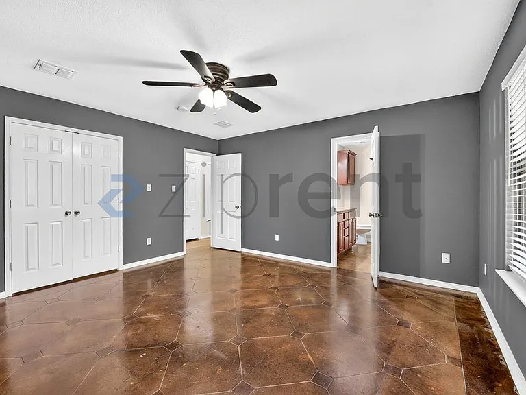 1012 Triple Crown Dr — Photo 21
