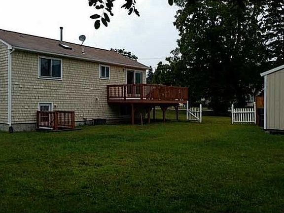 2nd image of 10 Mary Beth Dr