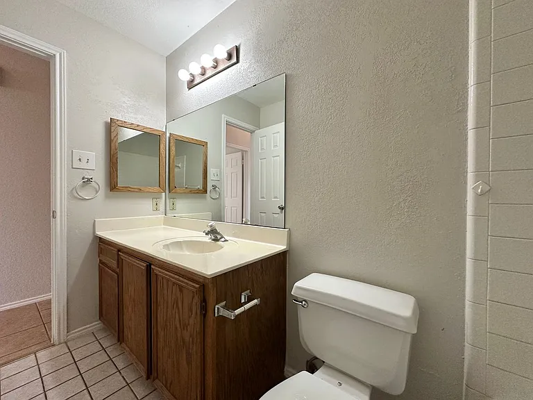 607 Hogan Dr — Photo 26
