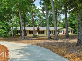 3223 Overlook Dr, Gainesville, GA 30506