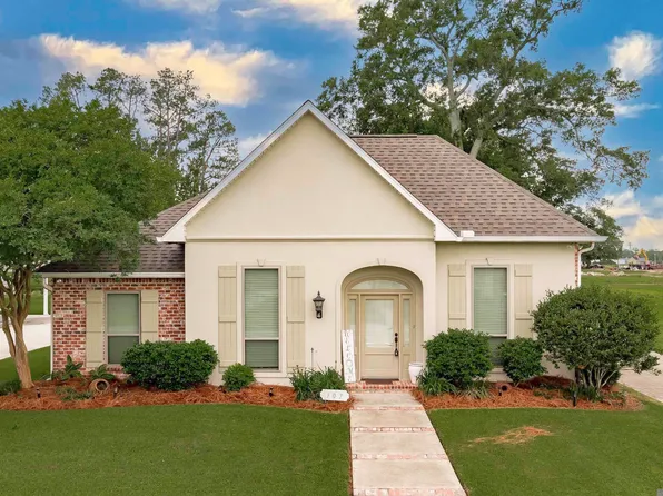 107 River Run Ct, New Roads, LA 70760