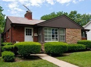 1114 Jeannette St, Des Plaines, IL