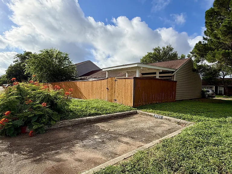 9140 Timber Path — Photo 25