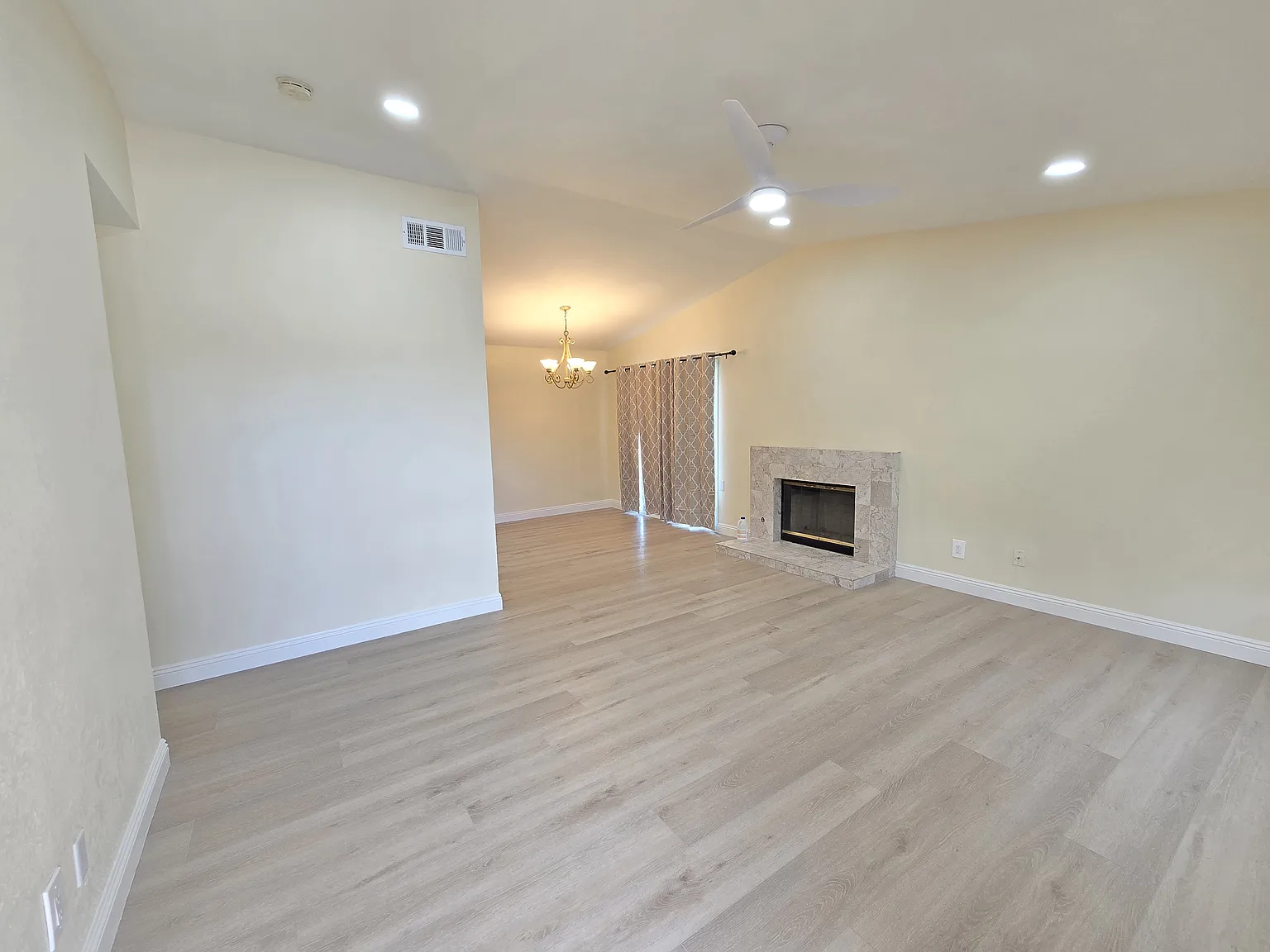 4 bed, 1300 sqft, $3,000 — Photo 3