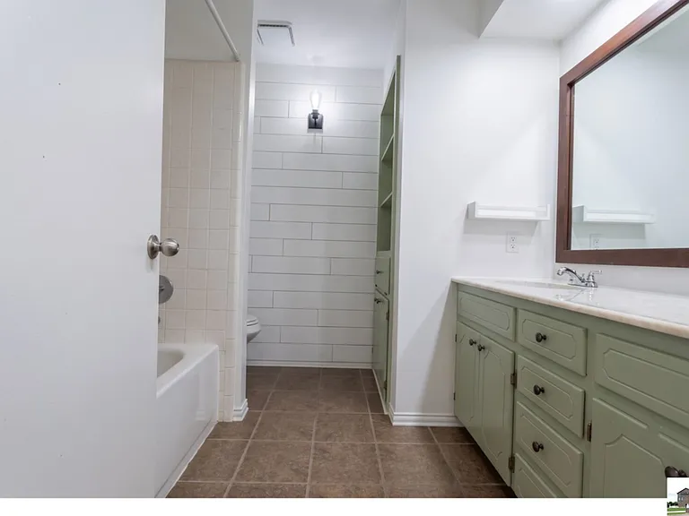 616 Manning Dr — Photo 9