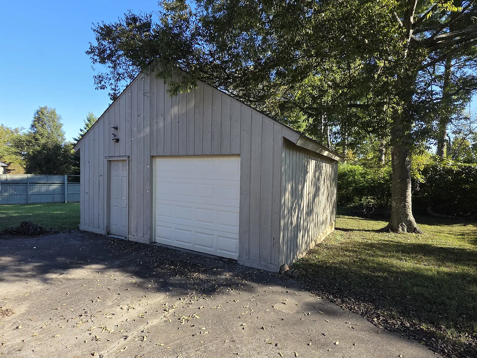 3 bed, 1371 sqft, $2,300 — Photo 3
