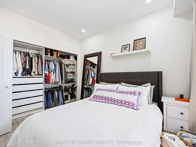 1060 Sheppard Ave W #1521 — Photo 15