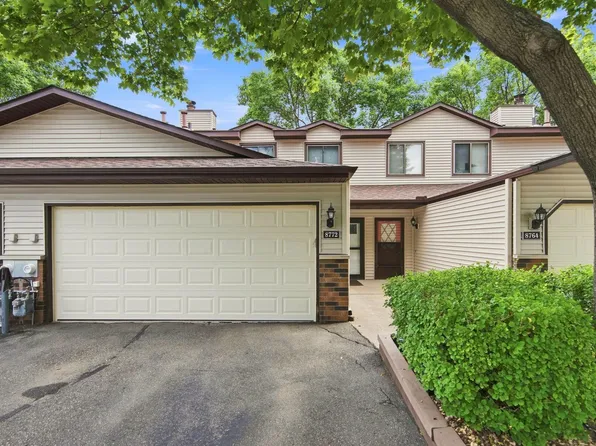 8772 Maplebrook Pkwy N, Brooklyn Park, MN 55445