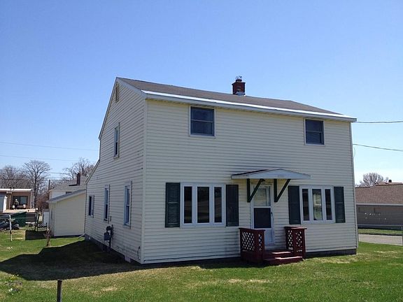 2nd image of 1617 Park St