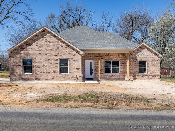 401 N 3rd St, Calera, OK 74730