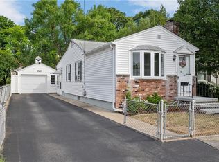 130 Clark St, Cumberland, RI 02864