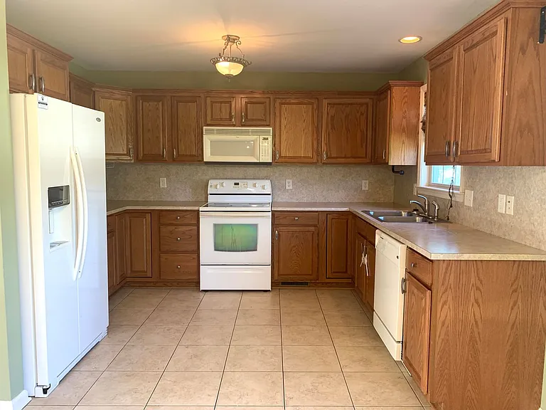 317 Rose Ann Dr — Photo 10