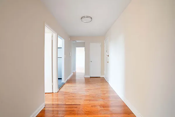 Rented by Waldstar Real Estate LLC | media 12