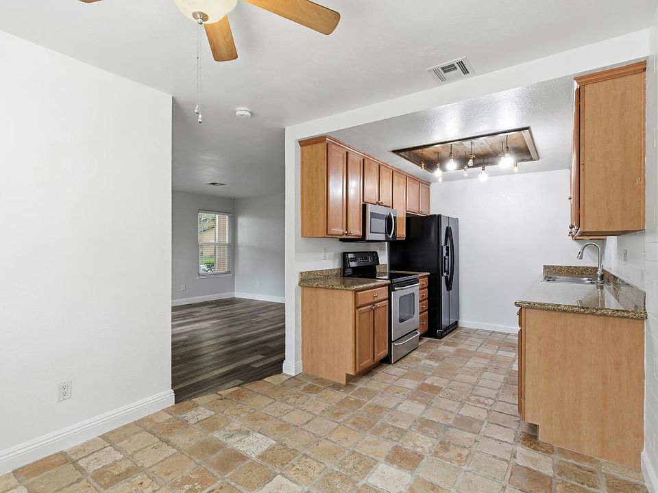 1st image of 4009 Elmo Loop APT A