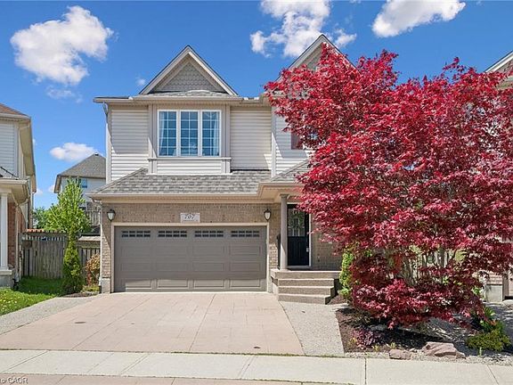 2nd image of 707 Commonwealth Cres