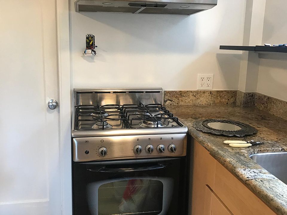 1st image of 133 Christopher Dr