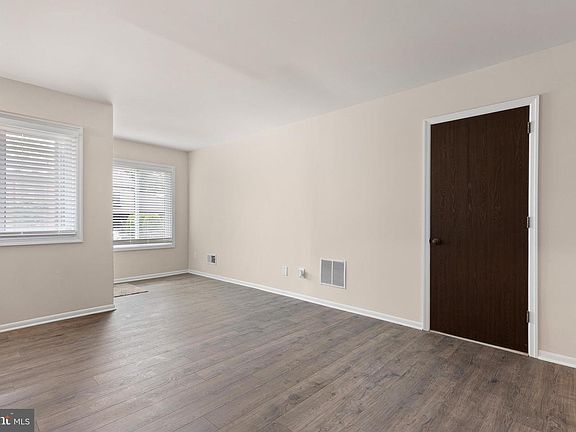 3rd image of 5516 Doral Dr