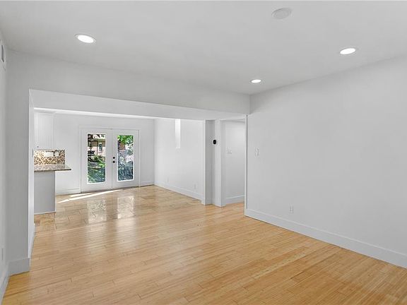 5th image of 1261 Lavista Rd NE APT C3