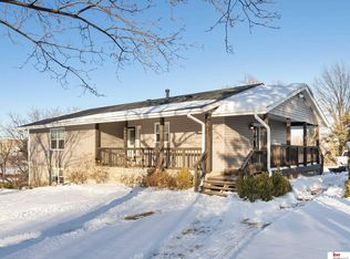 3811 S 35th St, Omaha, NE 68107