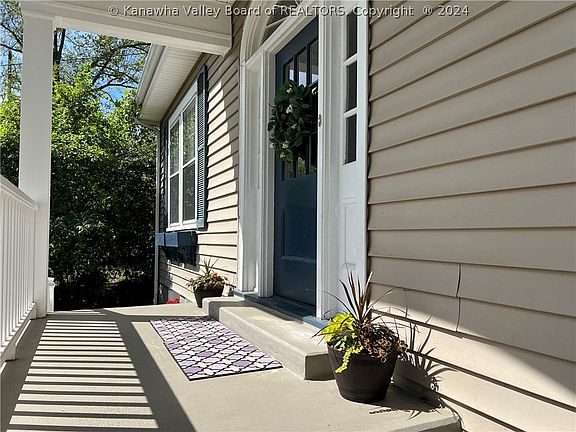 2nd image of 5 Forest Dr