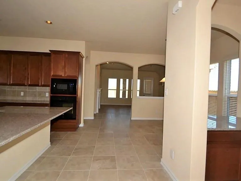 7219 Pearl Terrace Ln — Photo 21
