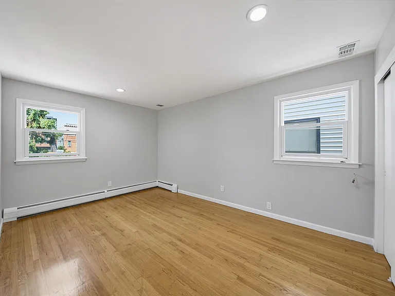 194 Congress St #3 — Photo 14