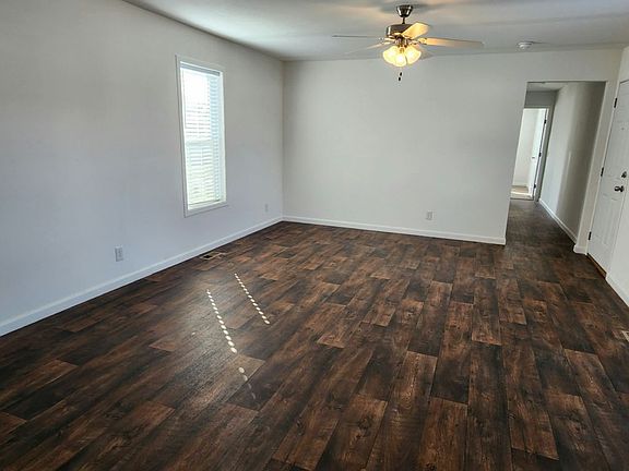 2nd image of 12 Iris Ln