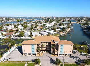 145 116th Ave APT 304, Treasure Island, FL 33706