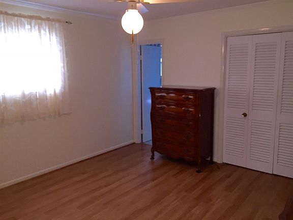 5th image of 300 N Valley Hill Dr