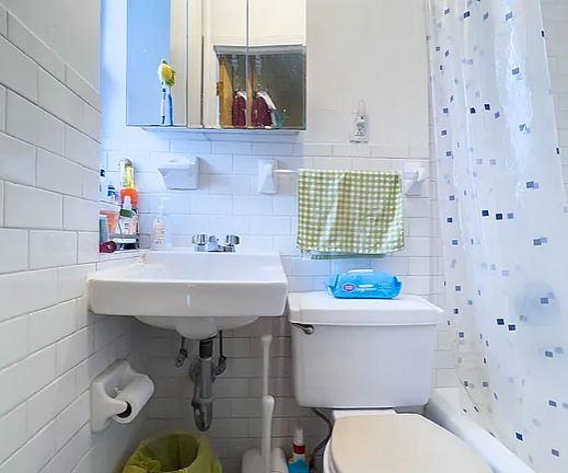 5th image of 128 Thompson St APT 16
