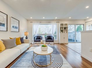 2066 Broadleaf Cres, Burlington, ON L7L 6S4