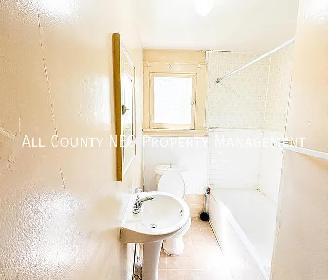 680 Sherman St #3 — Photo 5