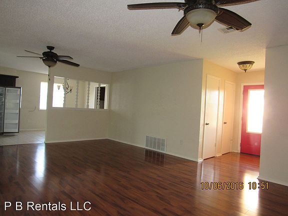4th image of 2704 NW 75th St