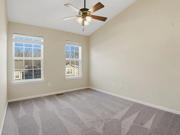 5658 Brownstone Dr — Photo 11
