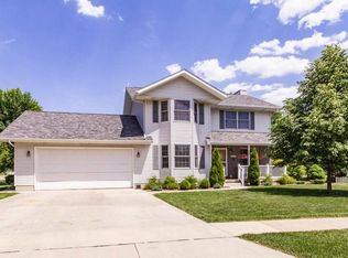4710 Donald Dr, Cedar Falls, IA