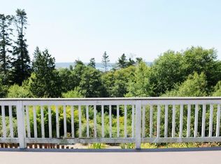 1068 Pinehurst Ct, Camano Island, WA 98282