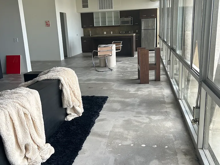 2404 Wilshire Blvd #10B — Photo 10