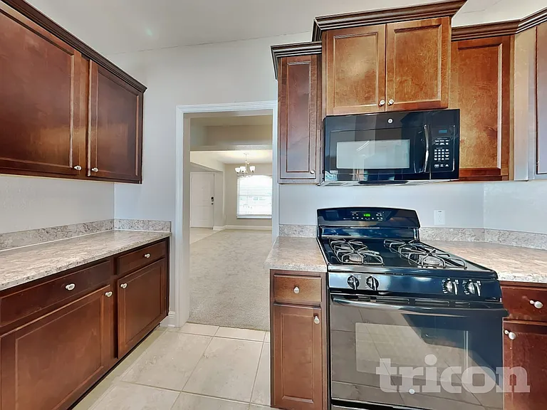 1599 Lemon Ave — Photo 8