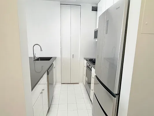 Rented by Battery Park Realty | media 9