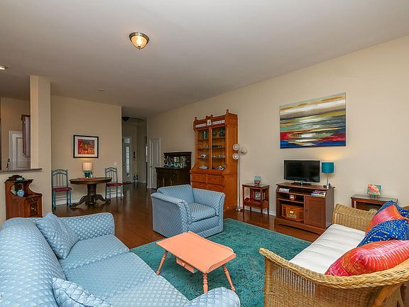4th image of 5 Bradford Court