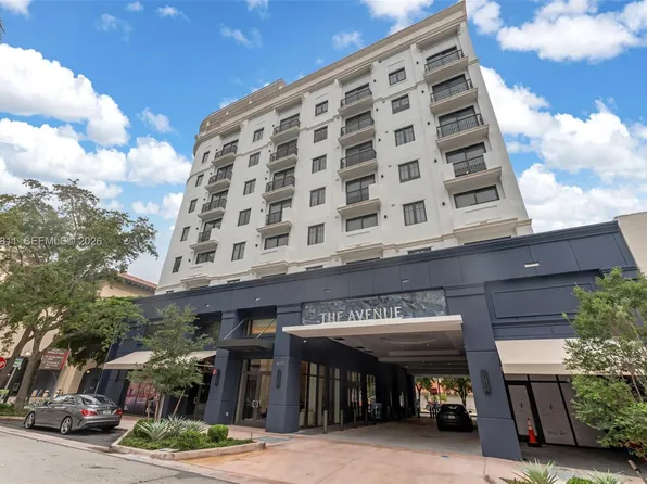 4220 Laguna St #603, Miami, FL 33146