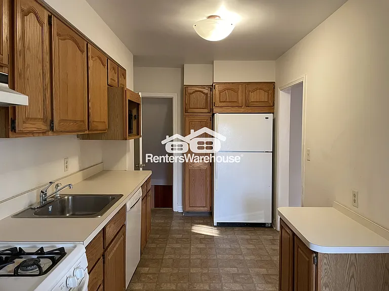 6518 Loch Hill Ct — Photo 10