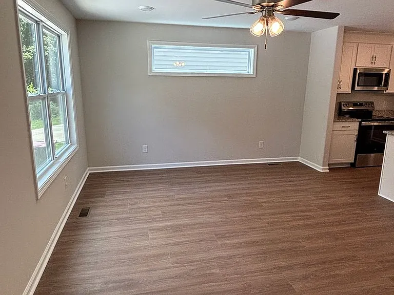 839 Cumberland Dr — Photo 2