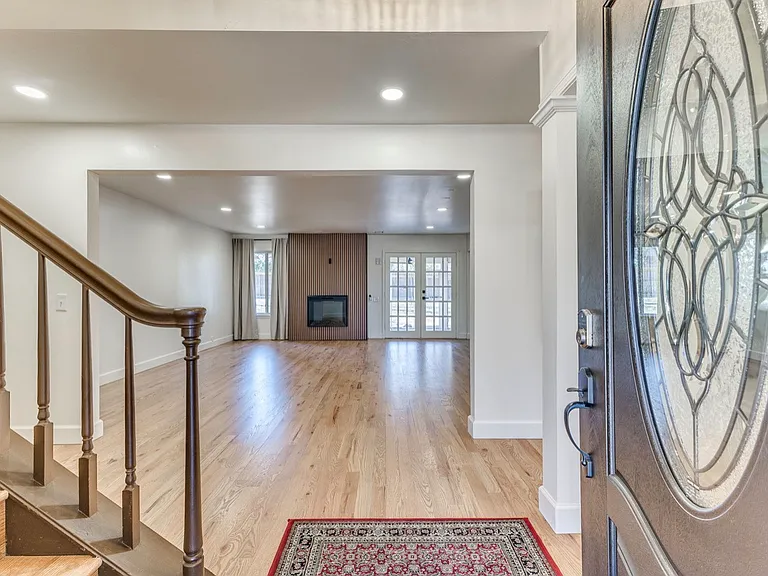 6336 S 72nd East Ave — Photo 1
