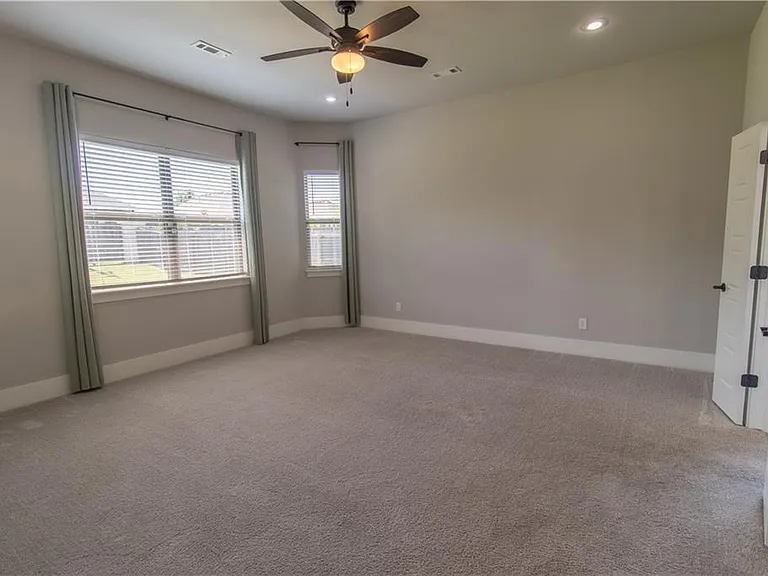 1431 Cave Stream Dr — Photo 7
