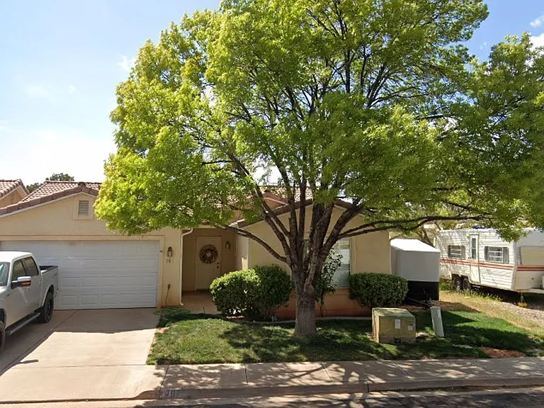 787 N Warm Springs Dr — Photo 1
