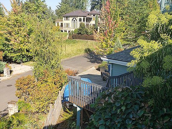 Front wrap around deck view 