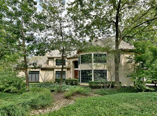 207 Ambriance Dr, Burr Ridge, IL 60527