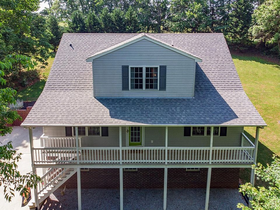 1st image of 307 McIntosh Dr